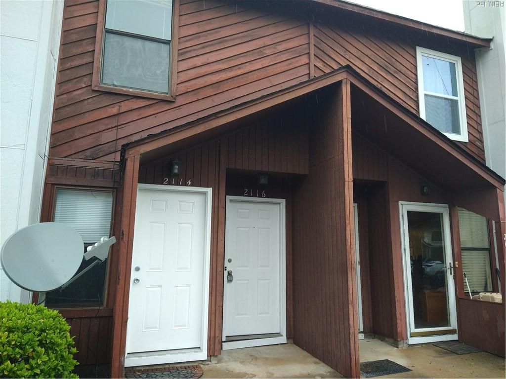 2116 Pointe Hollow CT, Virginia Beach, VA 23455
