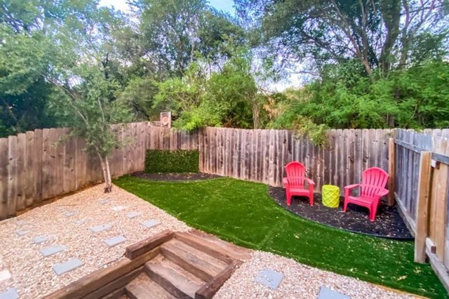 5230 Ledesma RD A, Austin, TX 78721