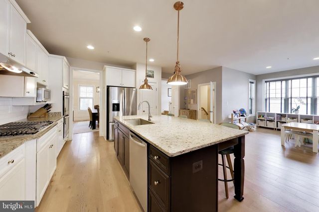13422 REDSPIRE DR, Silver Spring, MD 20906