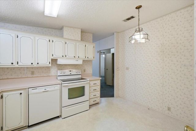 1794 FOX HILL DRIVE, Lakeland, FL 33810