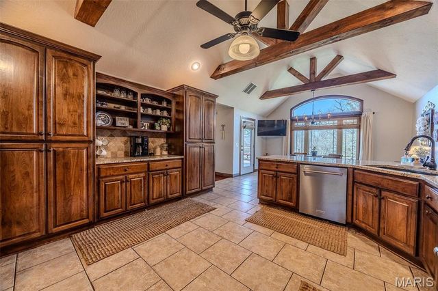 959 Cobblestone Court, Lebanon, MO 65536