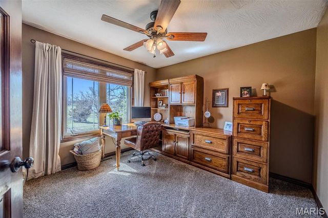 959 Cobblestone Court, Lebanon, MO 65536