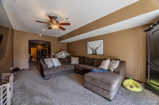 959 Cobblestone Court, Lebanon, MO 65536