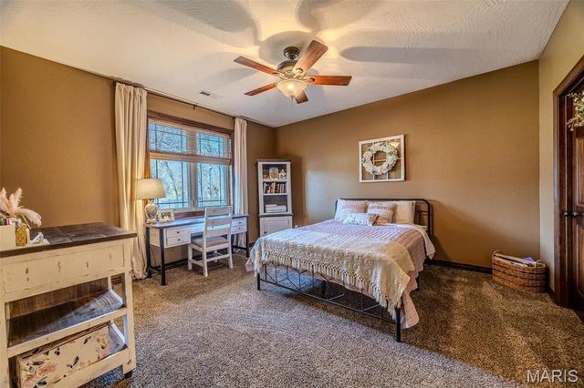 959 Cobblestone Court, Lebanon, MO 65536