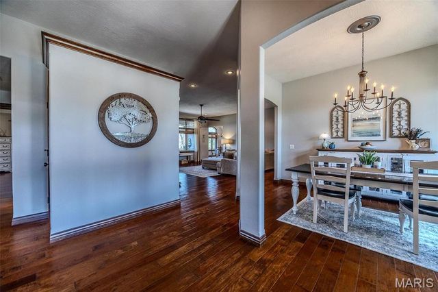 959 Cobblestone Court, Lebanon, MO 65536