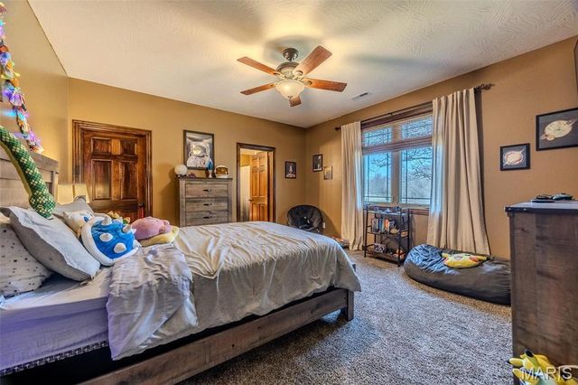 959 Cobblestone Court, Lebanon, MO 65536