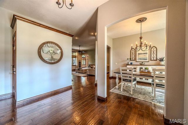 959 Cobblestone Court, Lebanon, MO 65536