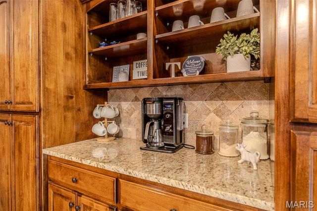 959 Cobblestone Court, Lebanon, MO 65536