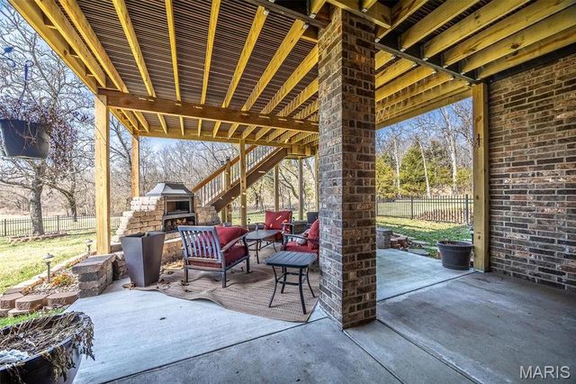 959 Cobblestone Court, Lebanon, MO 65536