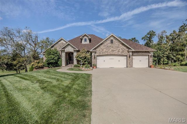 959 Cobblestone Court, Lebanon, MO 65536