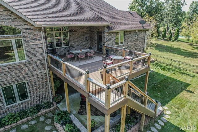 959 Cobblestone Court, Lebanon, MO 65536