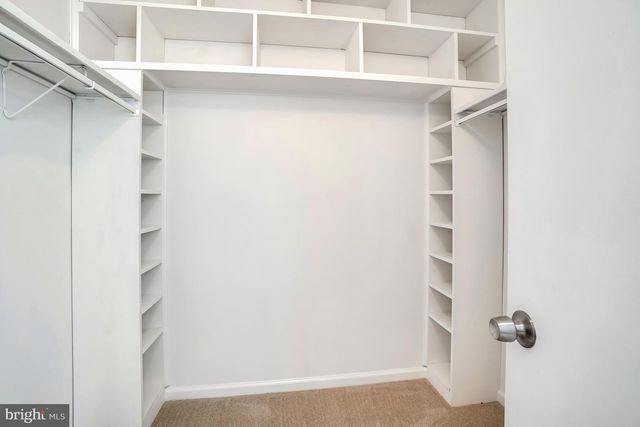 9809 DELLCASTLE RD, Gaithersburg, MD 20886