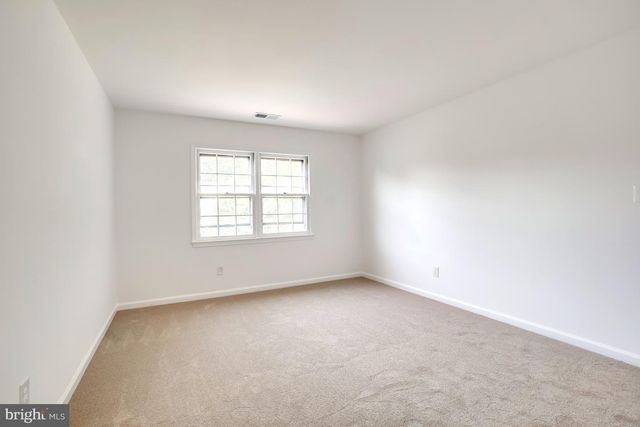 9809 DELLCASTLE RD, Gaithersburg, MD 20886