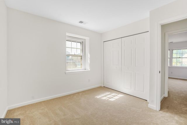 9809 DELLCASTLE RD, Gaithersburg, MD 20886