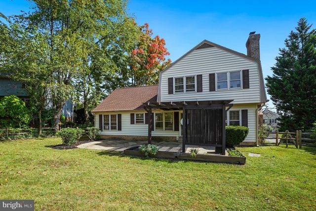 9809 DELLCASTLE RD, Gaithersburg, MD 20886