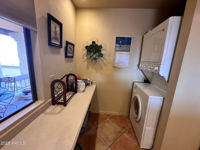16724 E GUNSIGHT Drive 223, Fountain Hills, AZ 85268