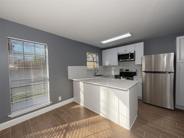 1900 W Taylor Street, Sherman, TX 75092