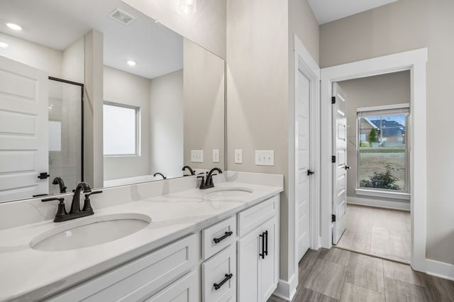 835 Stovers Gln, Murfreesboro, TN 37128