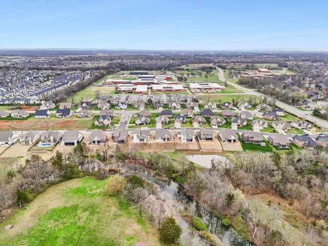 835 Stovers Gln, Murfreesboro, TN 37128