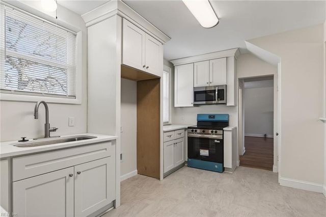 421 Sycamore RD, Portsmouth, VA 23707