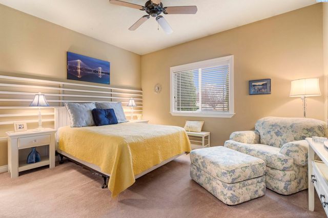 403 Cherry Blossom Loop, Richland, WA 99352