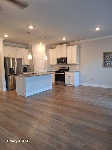 3010 Westgate Park Drive, Loganville, GA 30052