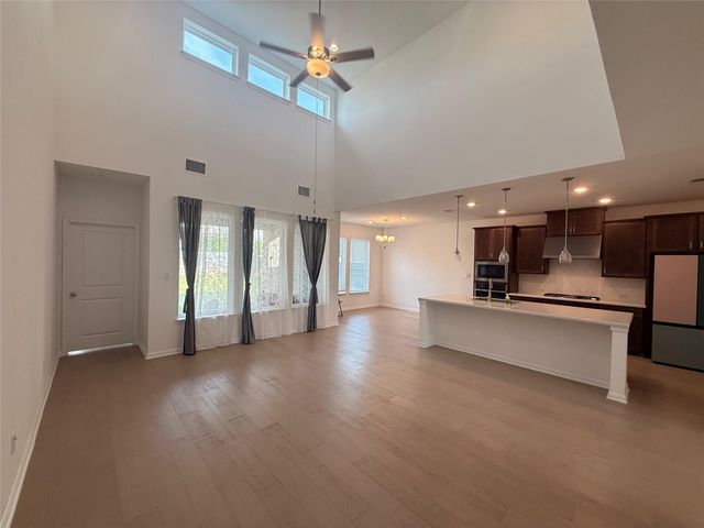 628 Leeward PASS, Leander, TX 78641