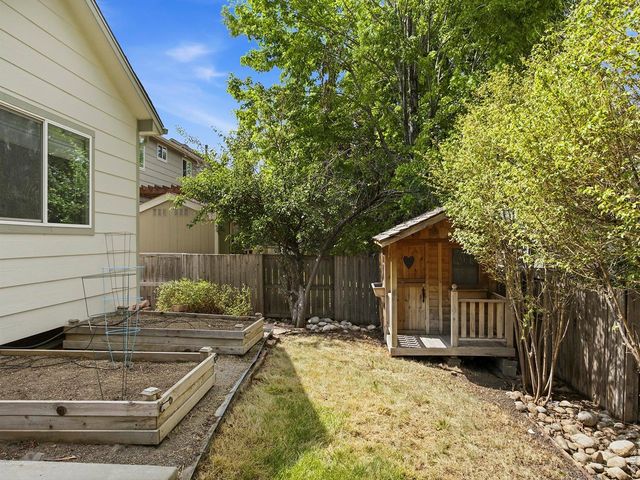 2293 Dogwood Dr, Erie, CO 80516