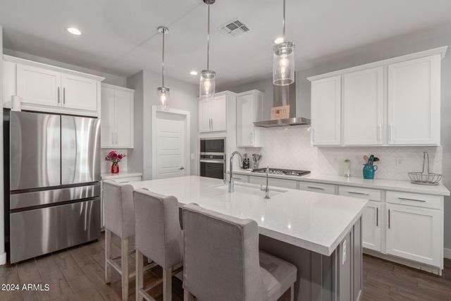 11014 W MCKINLEY Street, Avondale, AZ 85323