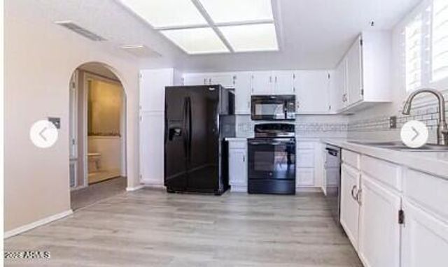 1219 W SEA CREST Drive, Gilbert, AZ 85233