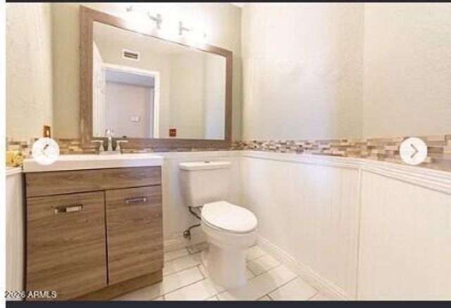 1219 W SEA CREST Drive, Gilbert, AZ 85233