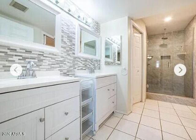 1219 W SEA CREST Drive, Gilbert, AZ 85233