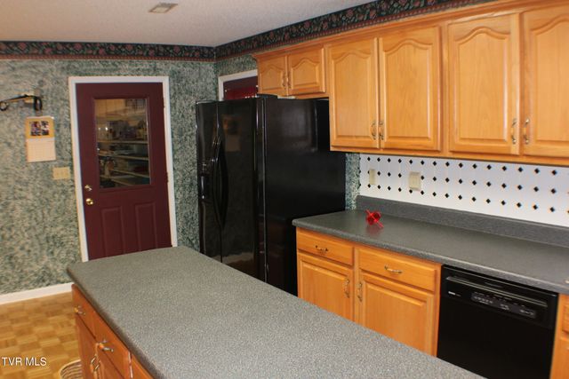 805 New Beason Well Road, Kingsport, TN 37660