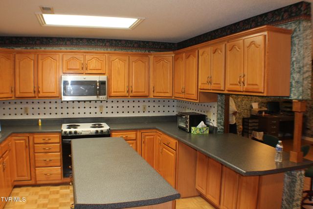 805 New Beason Well Road, Kingsport, TN 37660