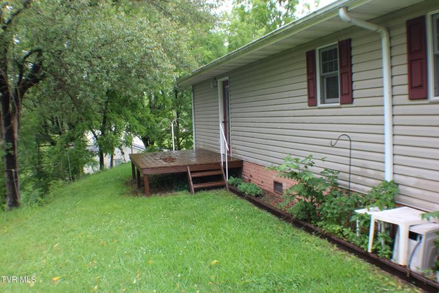 805 New Beason Well Road, Kingsport, TN 37660