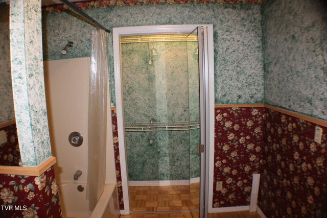 805 New Beason Well Road, Kingsport, TN 37660