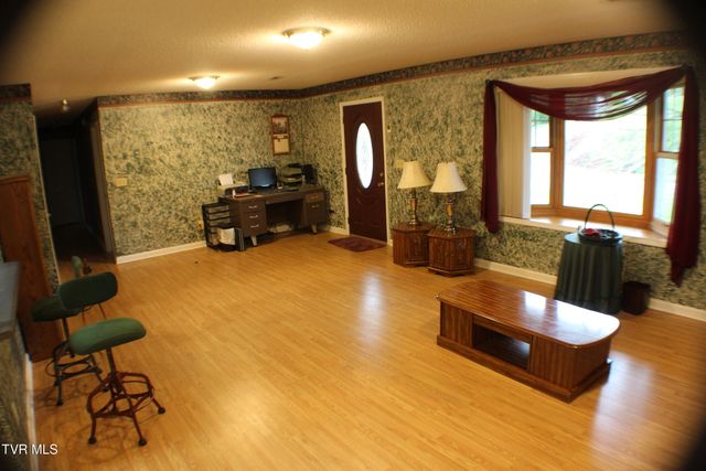 805 New Beason Well Road, Kingsport, TN 37660