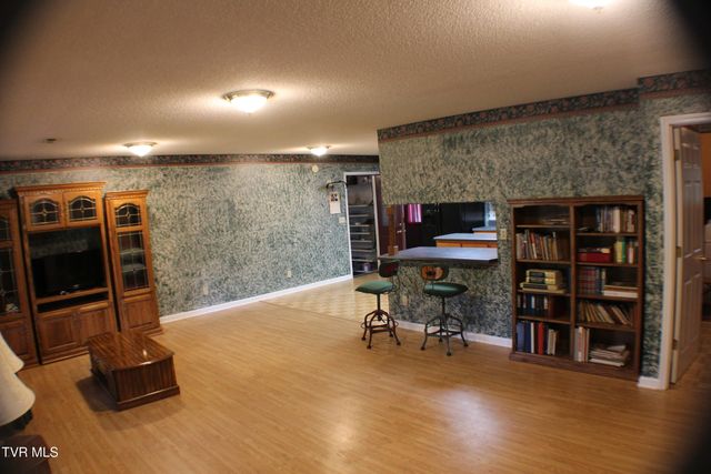 805 New Beason Well Road, Kingsport, TN 37660