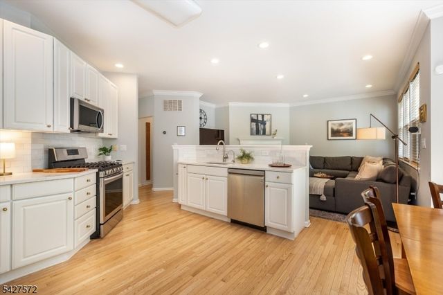 50 Glen Rock Rd, Cedar Grove Twp., NJ 07009