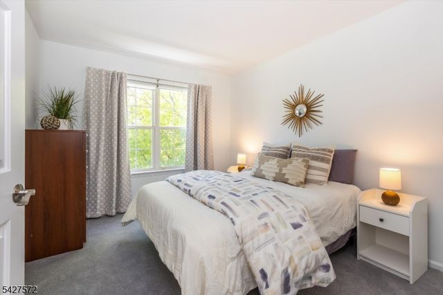 50 Glen Rock Rd, Cedar Grove Twp., NJ 07009