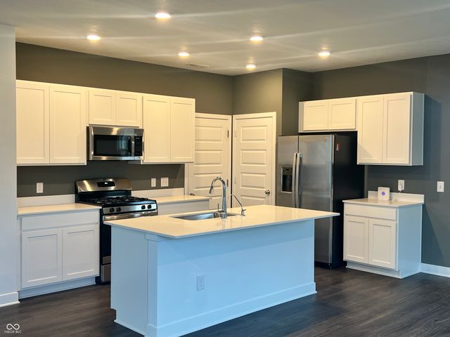 989 Kensington Drive, Danville, IN 46122