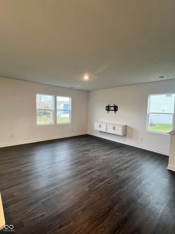 989 Kensington Drive, Danville, IN 46122