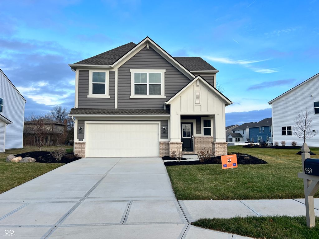 989 Kensington Drive, Danville, IN 46122