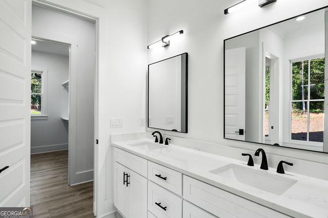 37 Alcovy Springs Drive, Monroe, GA 30656