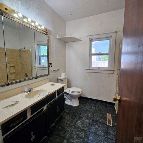 1505 W 17th St, Pueblo, CO 81003