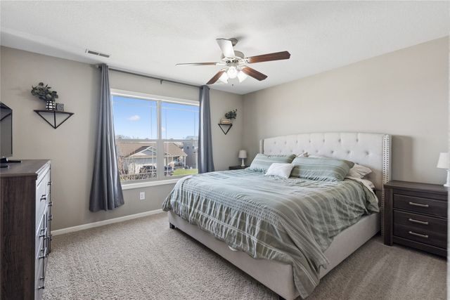 4709 E Merced Street, Des Moines, IA 50317