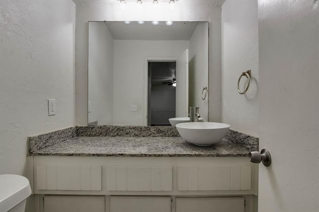 10512 Harvest Moon Avenue, Oklahoma City, OK 73162