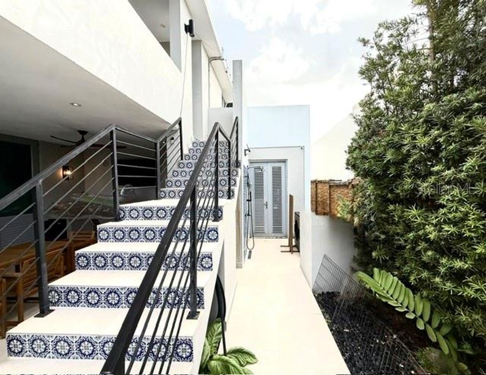 Image 11 of property listing at 78 Calle 3 SENDEROS DE MONTEHIEDRA, San Juan, PR 00926