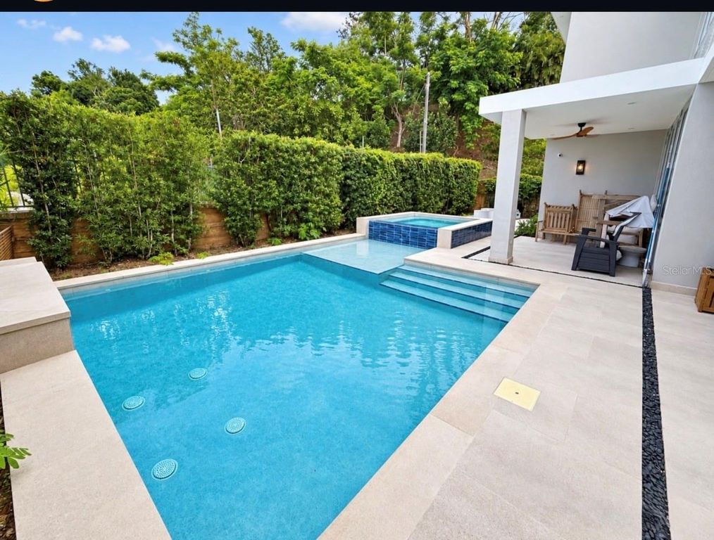 Image 12 of property listing at 78 Calle 3 SENDEROS DE MONTEHIEDRA, San Juan, PR 00926