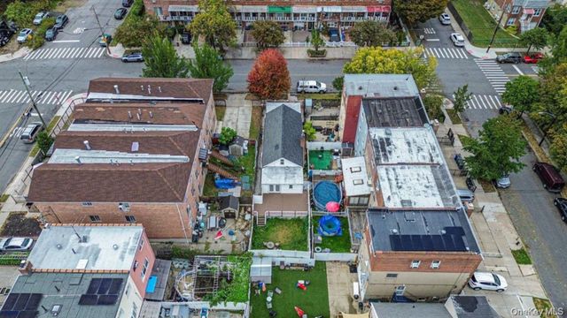 2738 Miles Avenue, Bronx, NY 10465